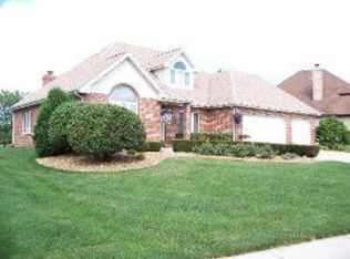7260 Southwick Dr, Frankfort, IL 60423