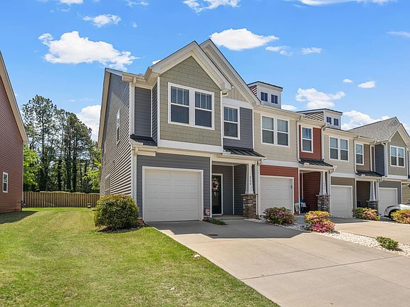 2nd image of 224 Keaton Ct