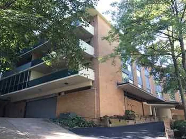 5048 5th Ave APT 101, Pittsburgh, PA 15232