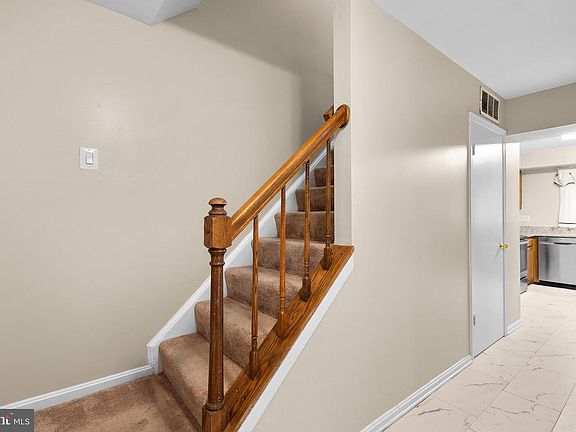 2nd image of 2106 Carriage Square Pl