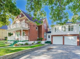 44 Walter St, Kitchener, ON N2G 1S1