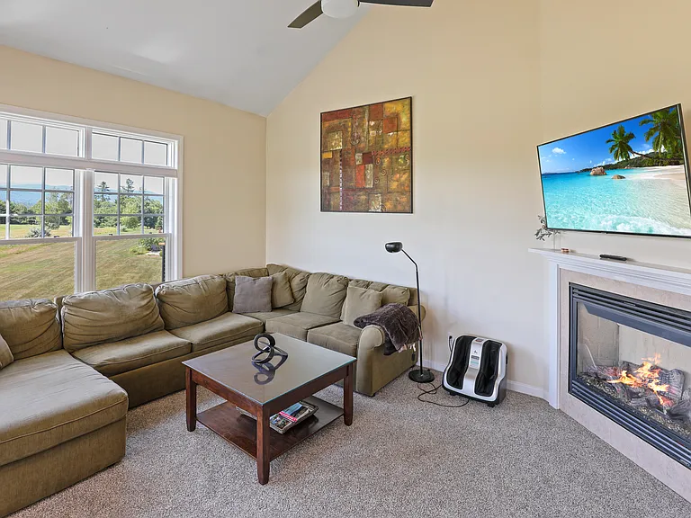 55 Lafayette Rd #2 — Photo 5