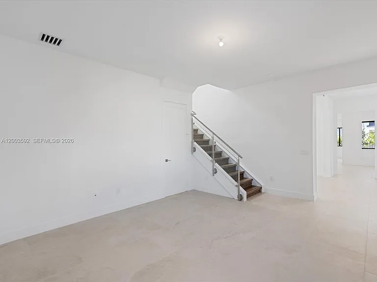 19602 NE 14th Ct — Photo 52