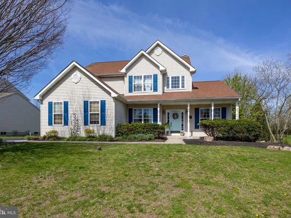 115 Ava Cir, Gilbertsville, PA 19525