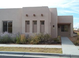7 Gallina Rd, Santa Fe, NM 87508