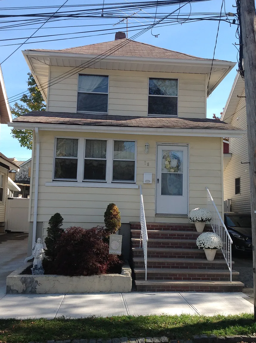 79 Winthrop Pl photo 1