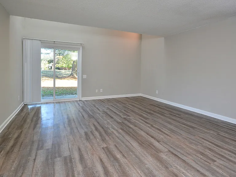 Keystone Apartments — Photo 51