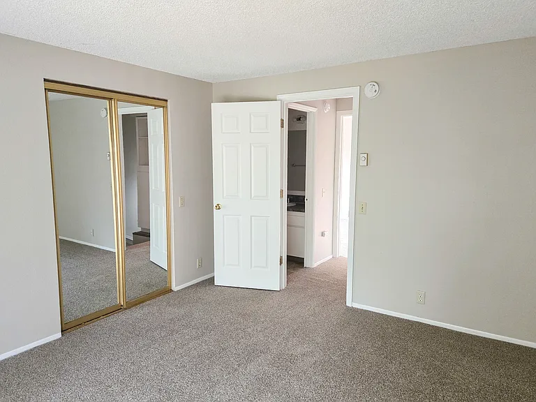 2497 Hyde St SE #2497 — Photo 12