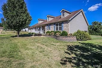 2nd image of 3816 Secluded Mdw