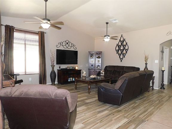 4th image of 4687 S Boxwood Ave