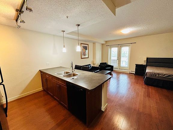 4th image of 135 B Sandpiper Rd #1109