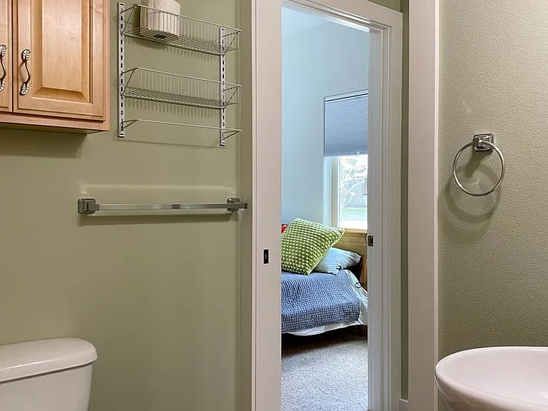 711 Katies Ln — Photo 6