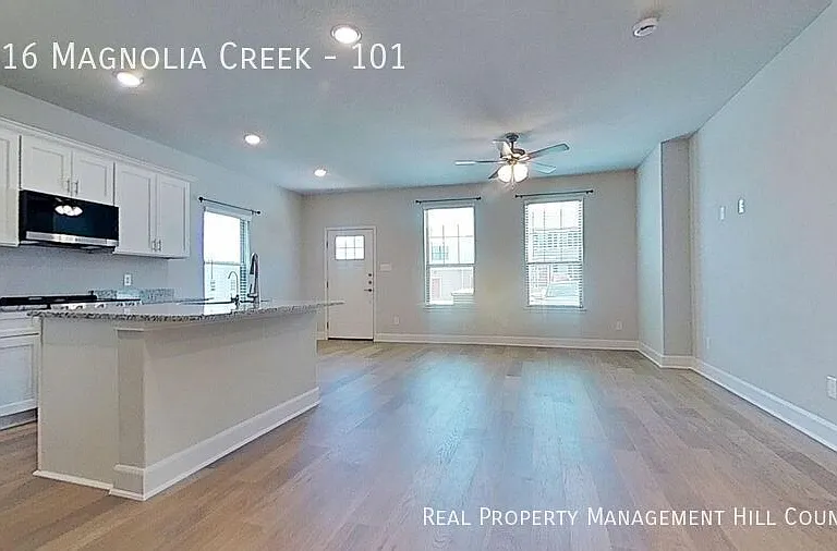 7216 Magnolia Vlg #101 — Photo 3