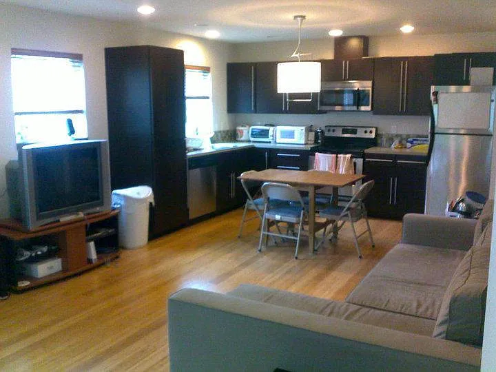 3 bed, 2.5 bath, 1245 sqft, $1,250 — Photo 2