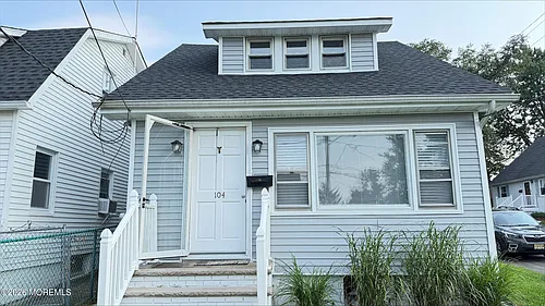 104 Burlington Ave Photo 1