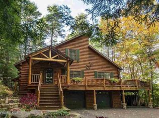 25 Dumont Dr, Lake Luzerne, NY 12846