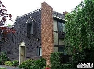 133 Southgate Dr, Massapequa Park, NY 11762