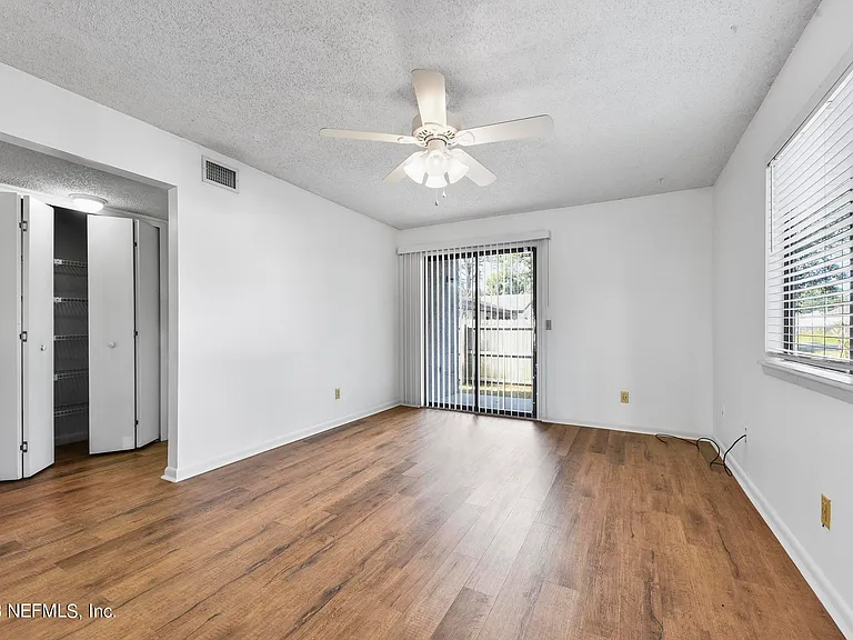 3604 Morton St #1 — Photo 28