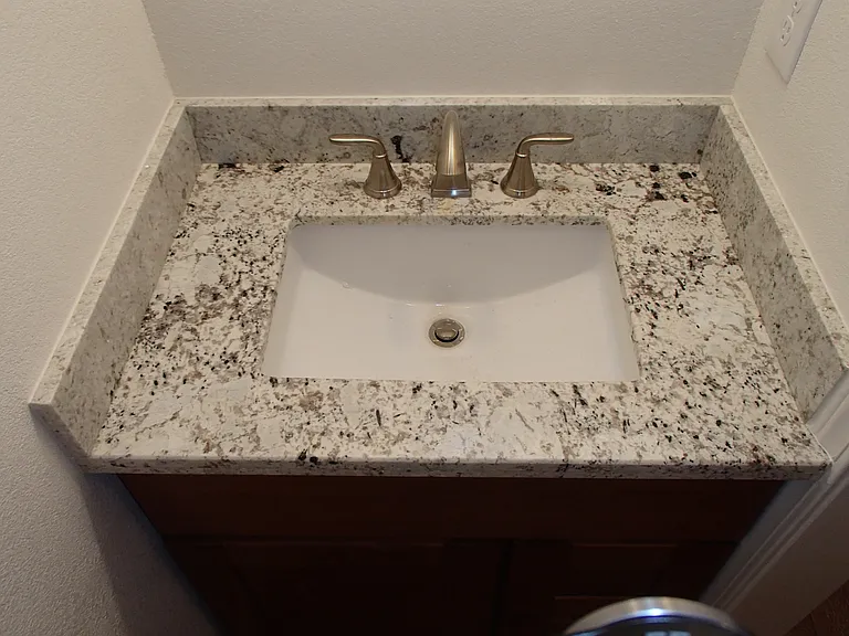 1221 Fordham Ave — Photo 17