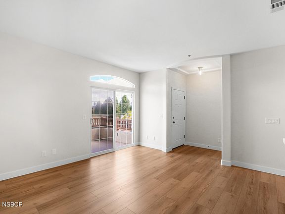 4th image of 610 Sunrise Dr Unit 2F