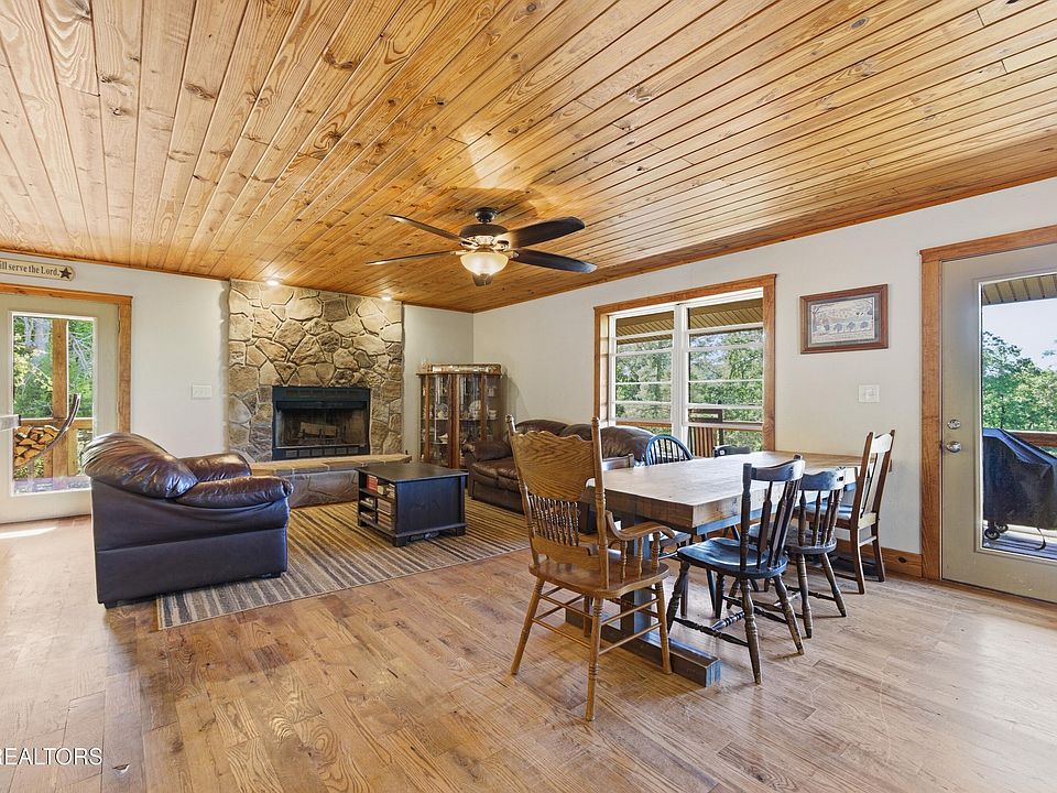 13th image of 1705 Eagle Furnace Rd
