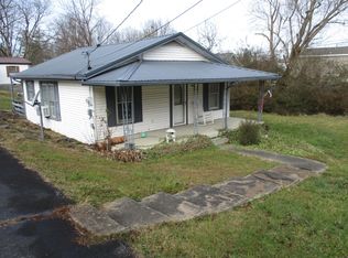 909 Old Corbin Pike Rd, Williamsburg, KY 40769