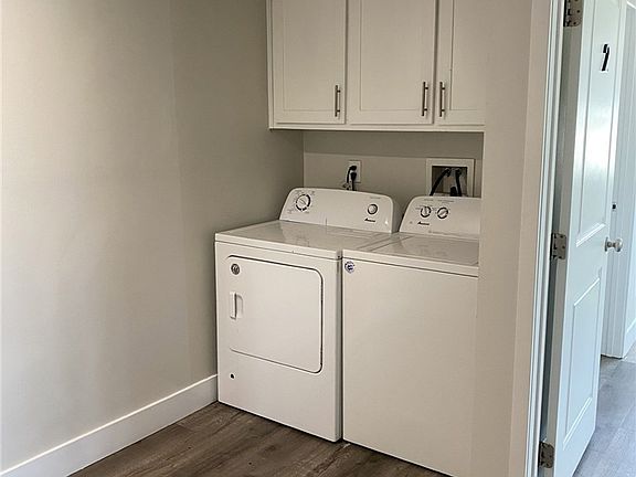 5th image of 2420 1/2 Folsom St