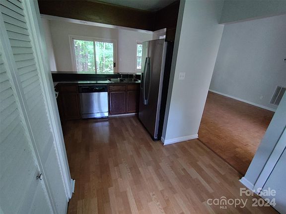 5th image of 6026 Coltswood Ct