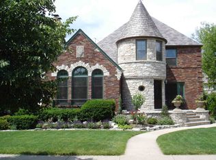 1217 Columbian Ave, Oak Park, IL 60302