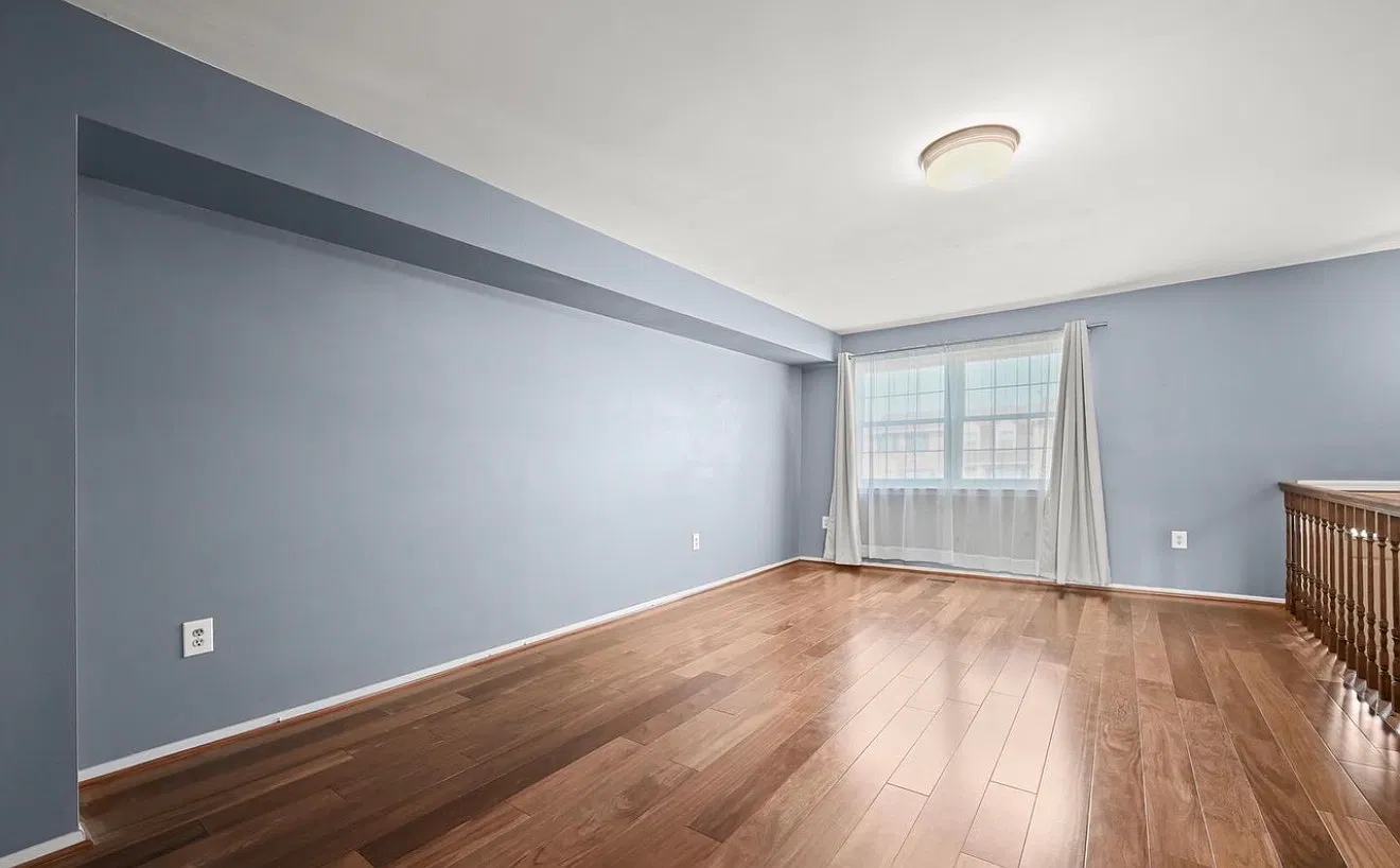 3 bed, 2.5 bath, 2019 sqft, $2,500 — Photo 2