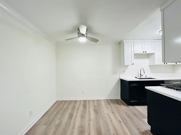 11970 Iowa Ave — Photo 6