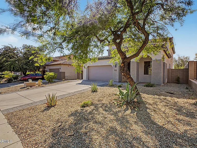 7062 W Andrew Ln — Photo 5