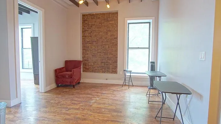 Rented by Nooklyn NYC LLC | media 19