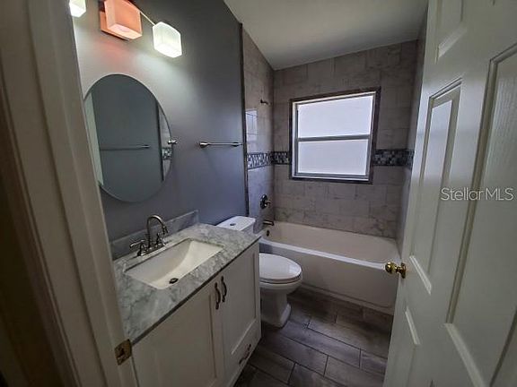 3rd image of 10113 Somersby Dr