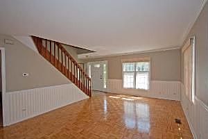 3rd image of 4 Hastings Ln