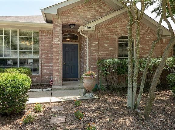 3rd image of 2505 The Crossings Dr