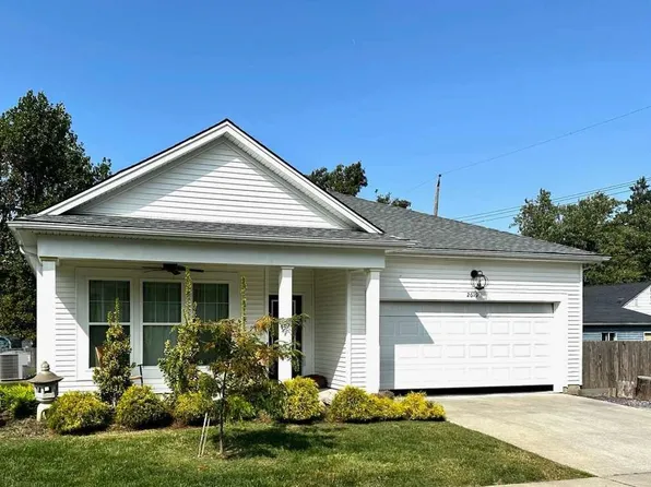 2619 Central Park Ct, Owensboro, KY 42303