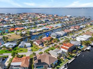 2284 Palm Tree Dr, Punta Gorda, FL 33950