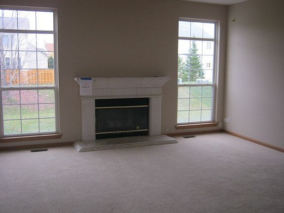 5th image of 117 Rushmore Dr