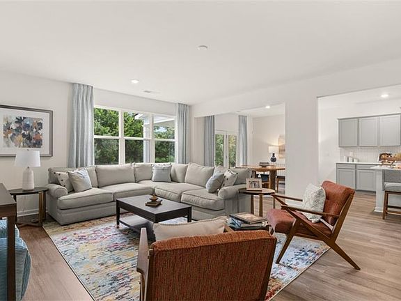 3rd image of 809 Pelham Way
