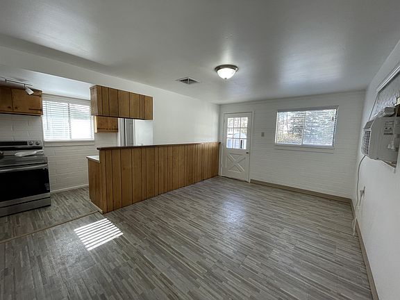 4th image of 2613 E Casto Ln