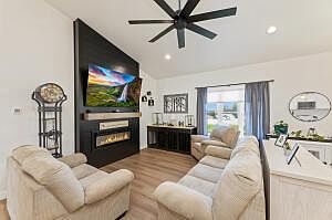4th image of 274 Weston ROAD