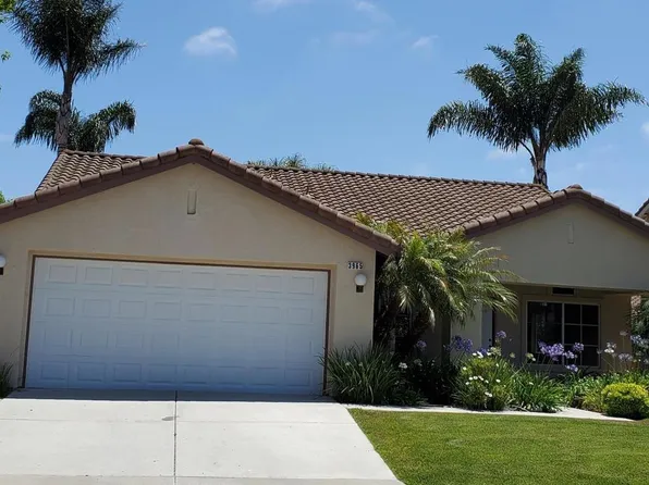3965 Estancia Dr, Oceanside, CA 92058