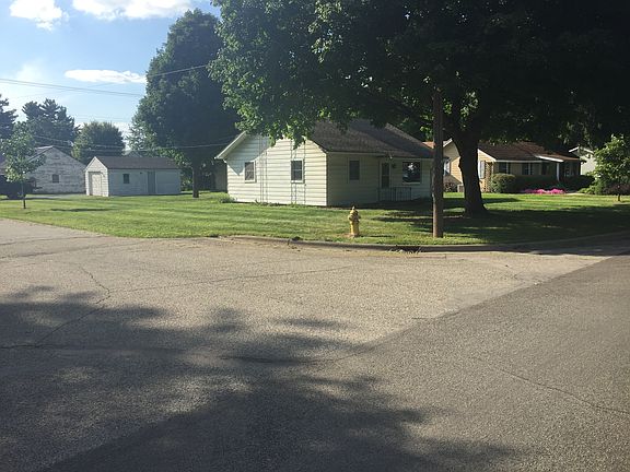 4th image of 1529 S 12th St