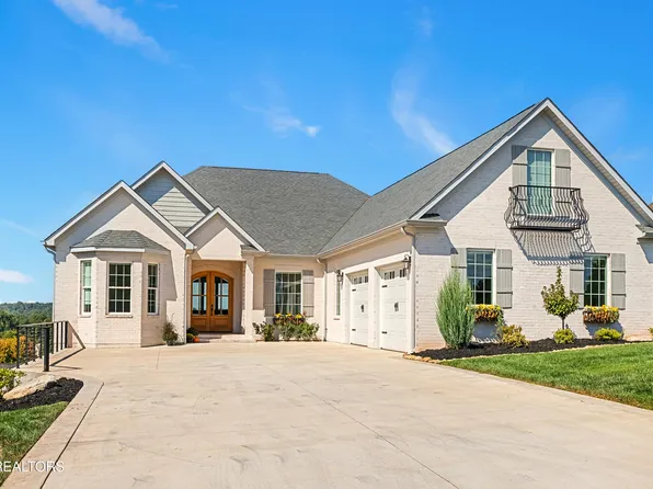 195 Hummingbird Dr, Vonore, TN 37885