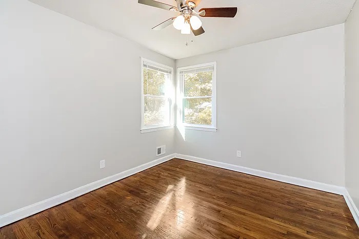 142 Dickert Dr — Photo 10