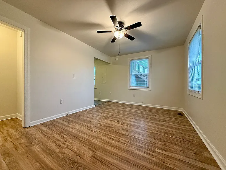 601 Morrow Rd — Photo 5