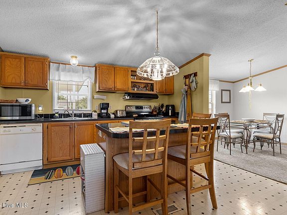 5th image of 2976 Cedar Island Road