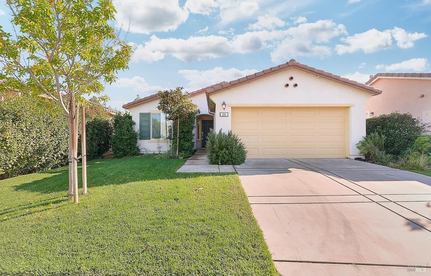 504 Silver Ridge Drive photo 1