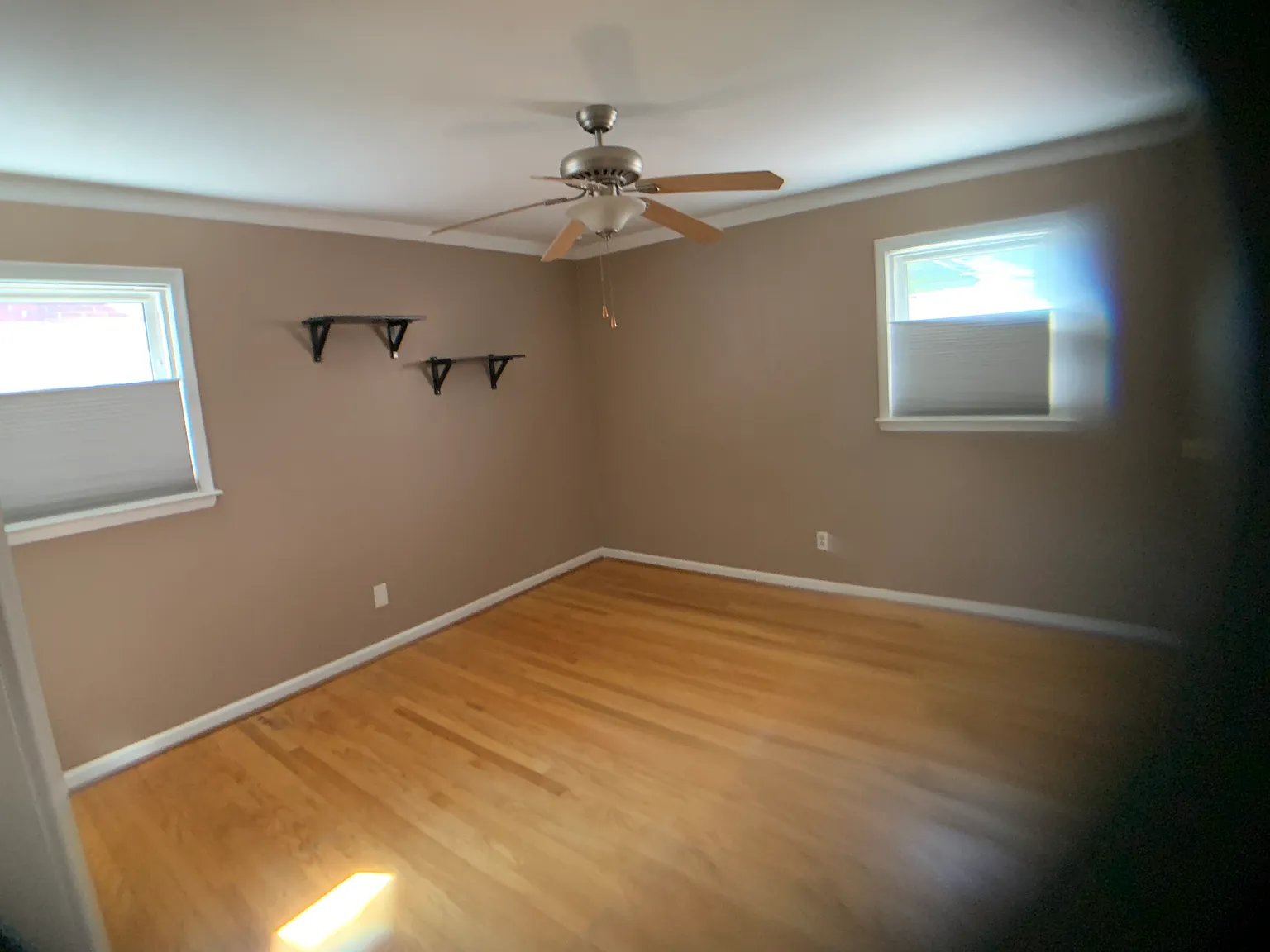 3 bed, 1188 sqft, $1,800 — Photo 3